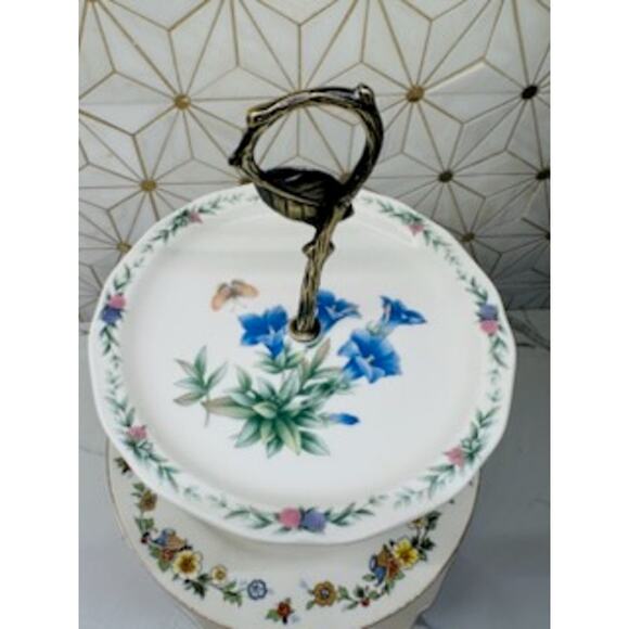 Three-Tier Dessert Stand | Vintage China |‎ Wedding Décor - Picture 3 of 10